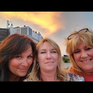 Meet your Posher, Joan